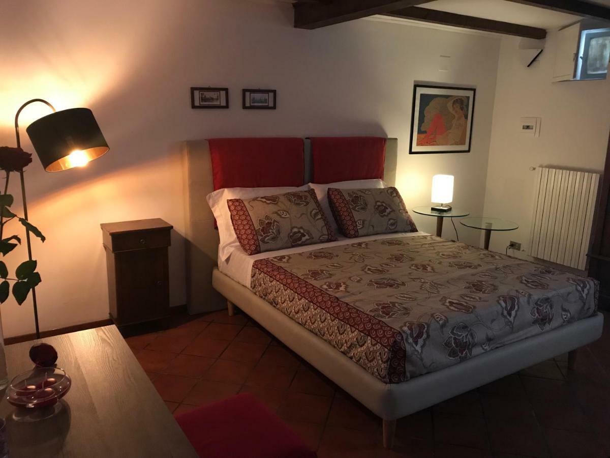 Ferienwohnung Il Giardino Segreto Carbognano Exterior foto